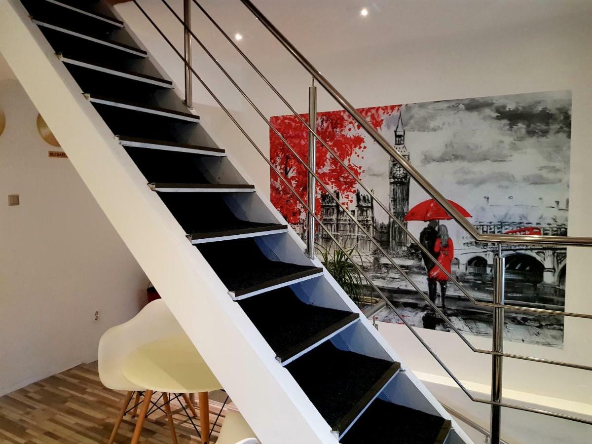 Art Boutique Central Târgu Jiu Екстериор снимка